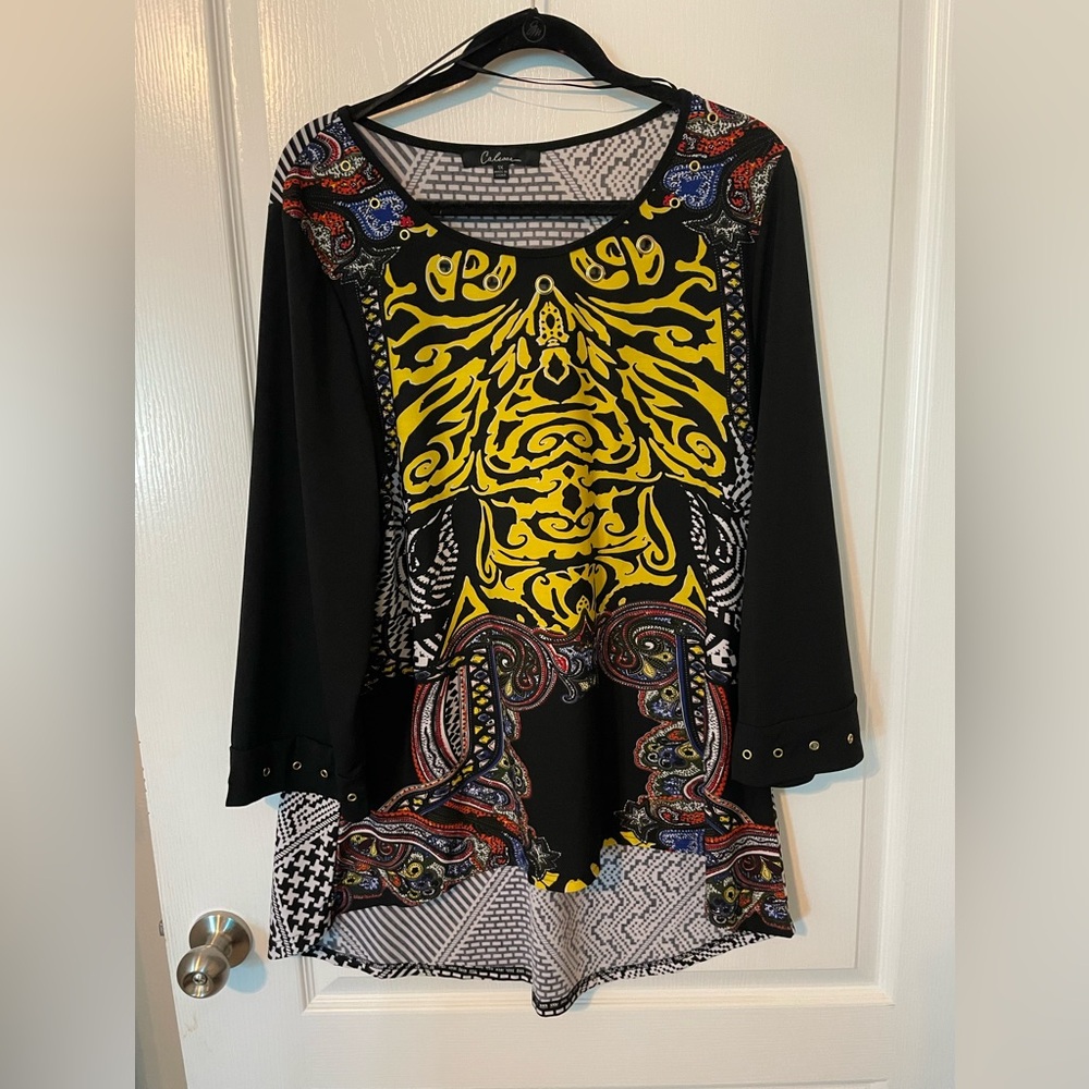 Vibrant  Calessa Black and Yellow Patterned Blouse